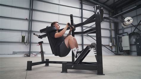 Pendulum squat machine. Things To Know About Pendulum squat machine. 